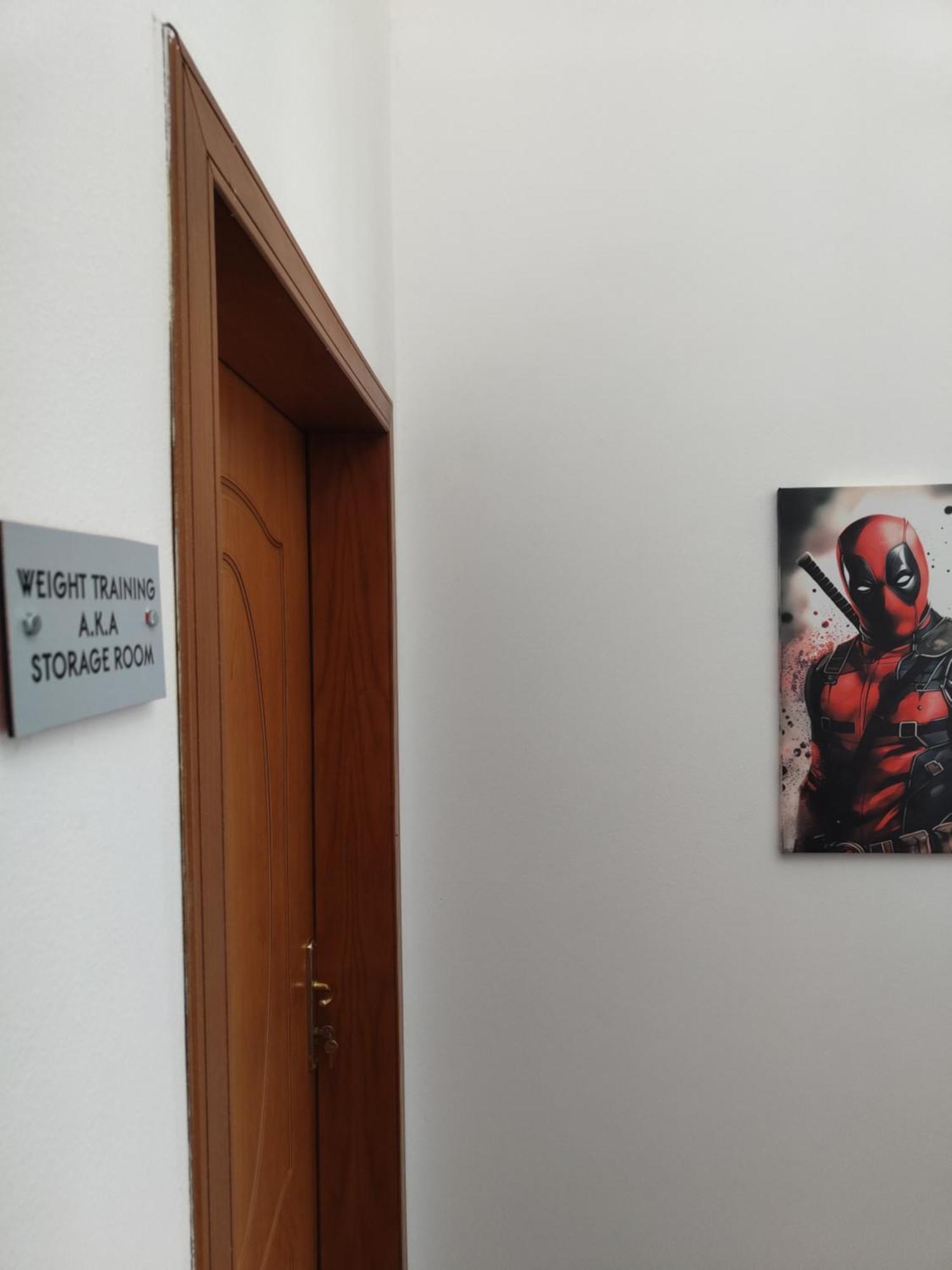 Tias Hostel Shkoder Exterior photo