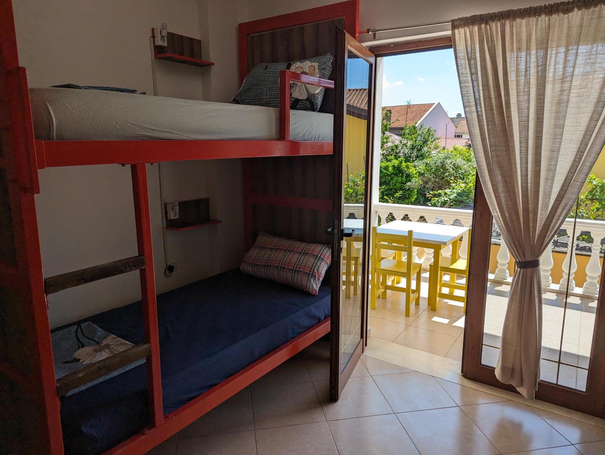 Tias Hostel Shkoder Exterior photo