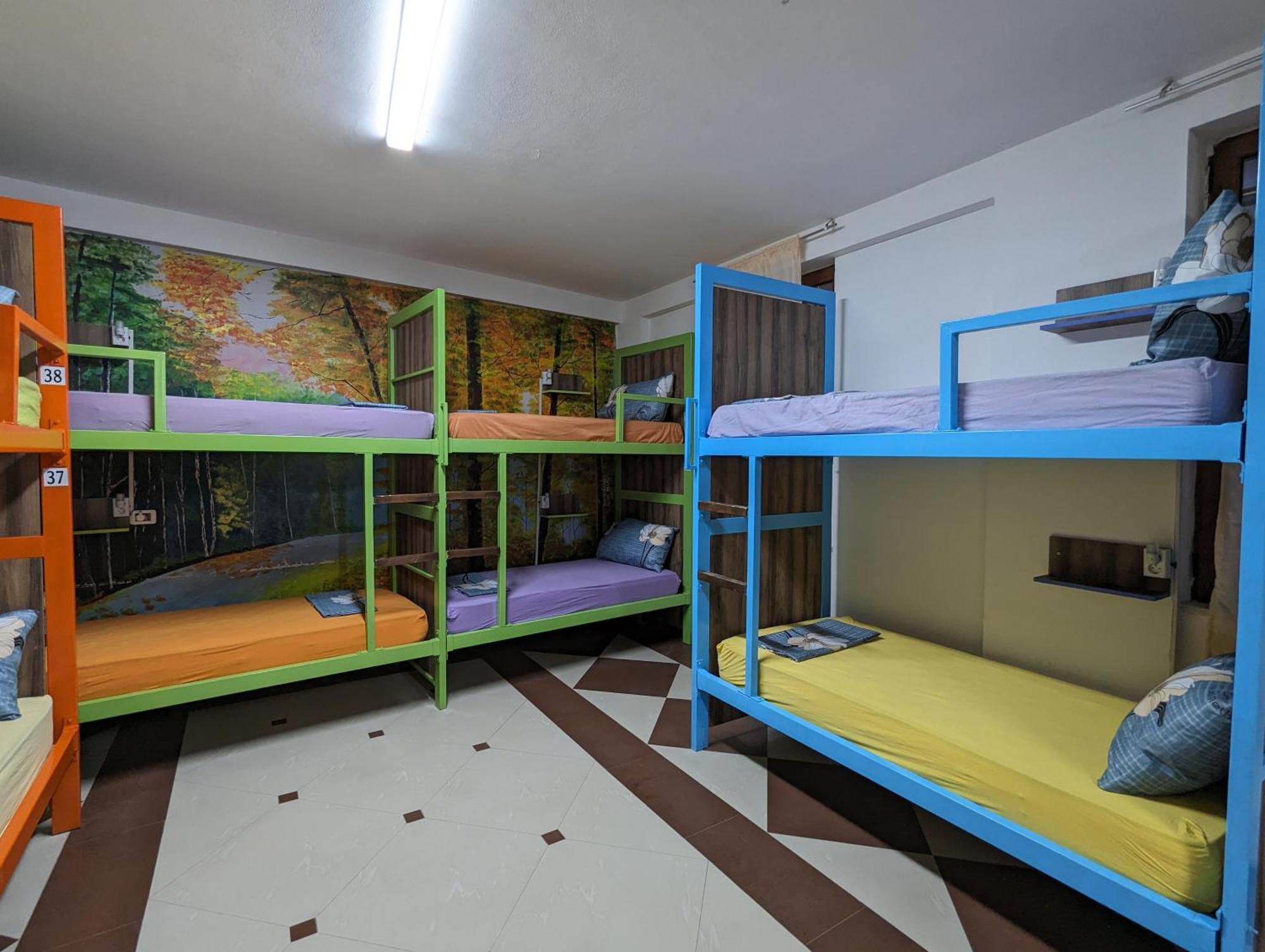 Tias Hostel Shkoder Exterior photo