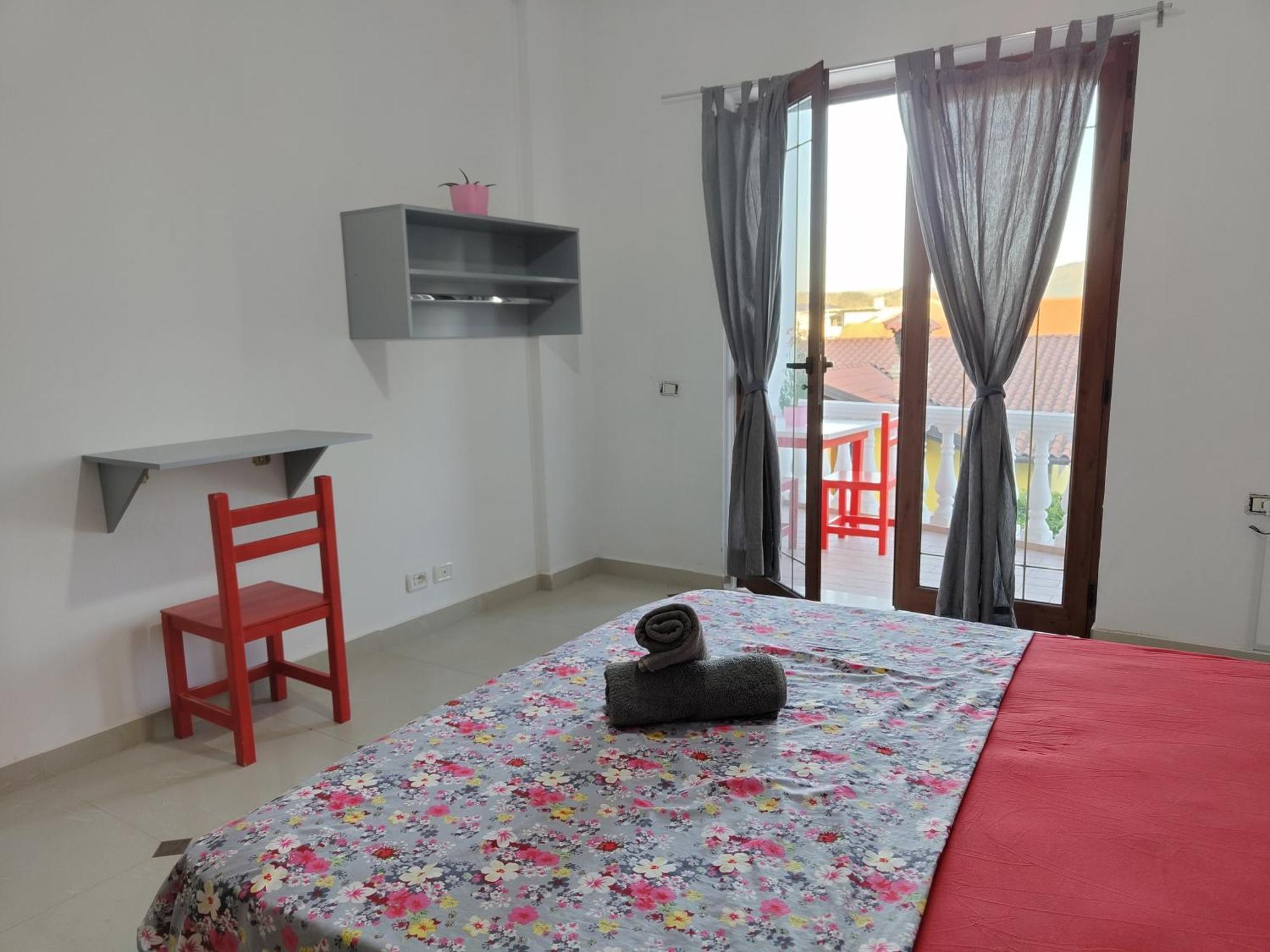 Tias Hostel Shkoder Exterior photo