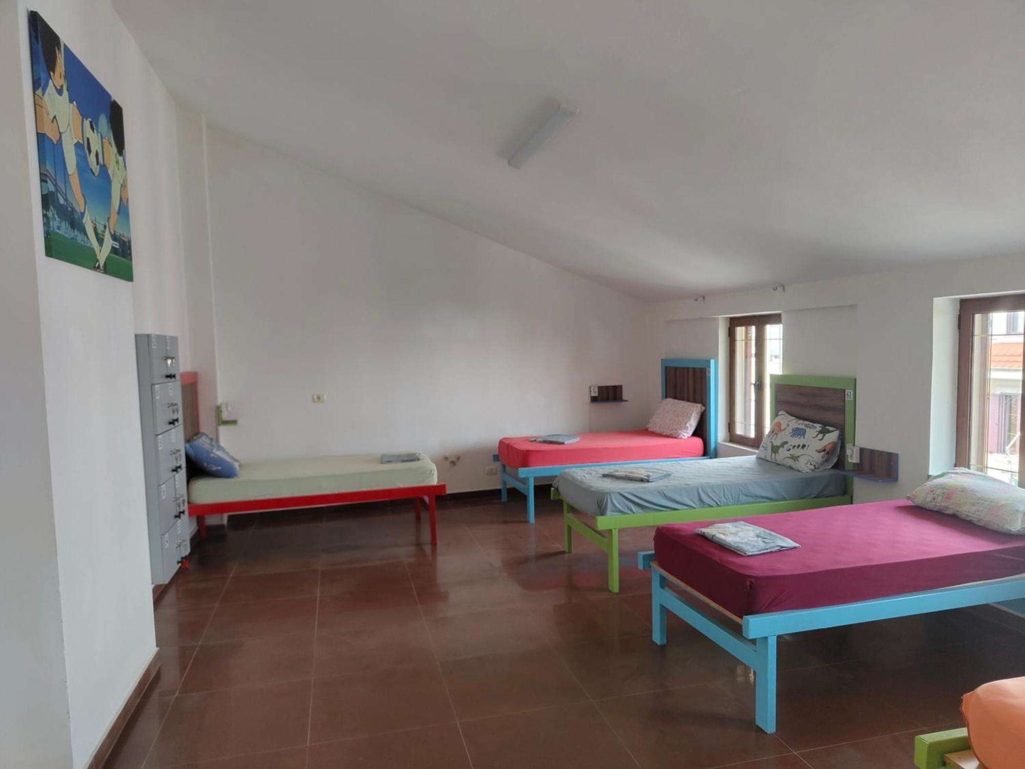 Tias Hostel Shkoder Exterior photo